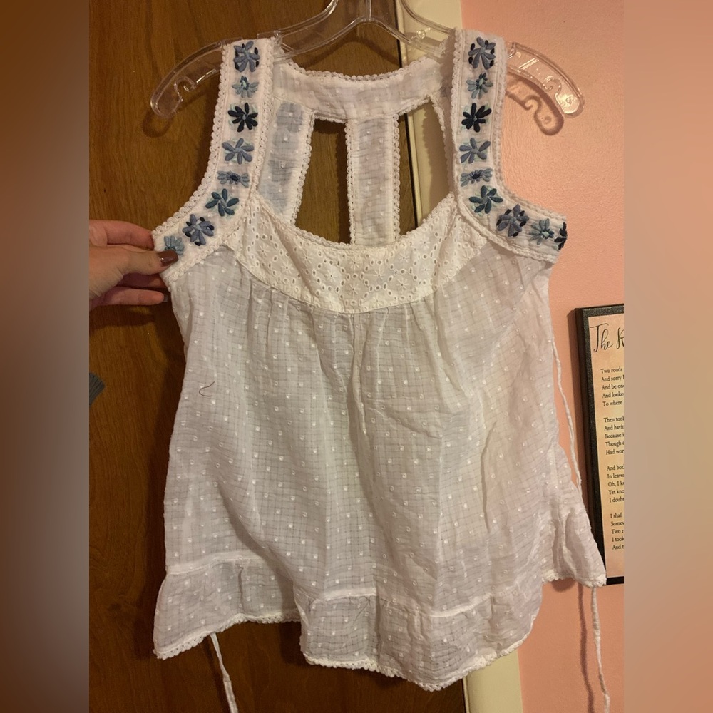 White tank